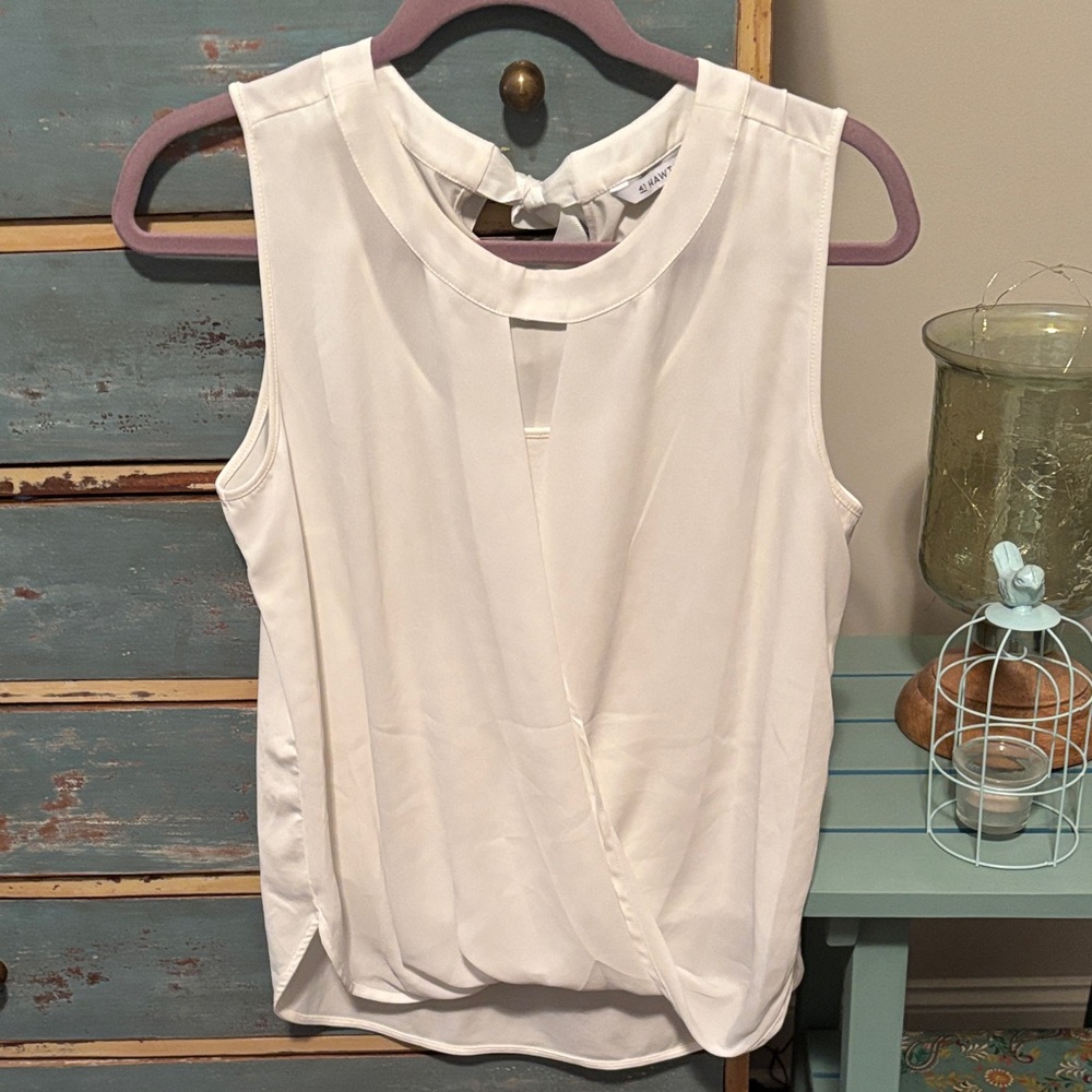 41 Hawthorn Cream Sleeveless Blouse. Sz Med petite.
